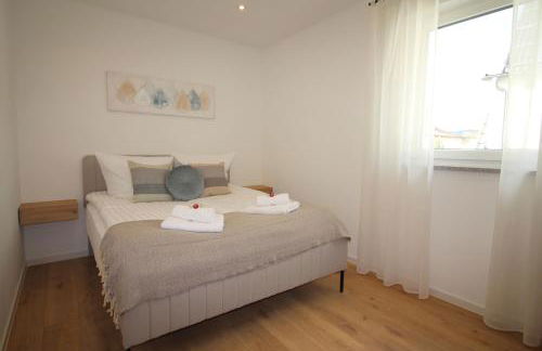 Großes Apartment mit Küche, Dusche, Badewanne, Balkon, Parkplatz vor dem Haus, ruhig gelegen, ADA4 - Foto 28