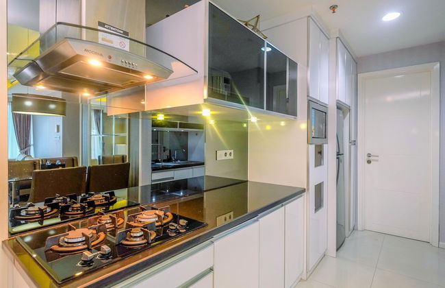 Luxury and Premium 2BR Apartment at Casa Grande Residence - Photo 7