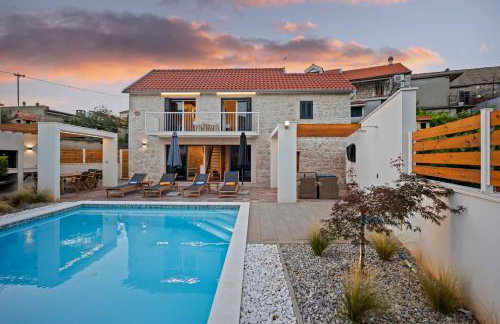 Villa Sulic - Heated Pool and Mountain View - Foto 49