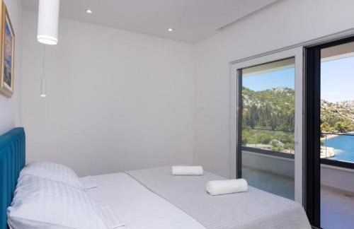 Luxury Villa Navis - Villa - Photo 9