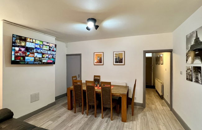 St Michael House - Photo 15