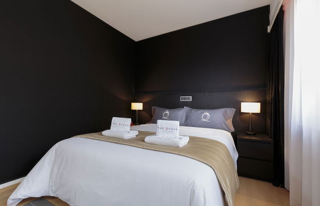 The Queen Luxury Apartments - Villa Carlotta - Photo 35