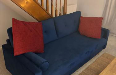 Redwing Retreat Bicester Village - Stylish Retreat Steps from the Shops - 2 Bed House with Garden and Parking - Foto 35