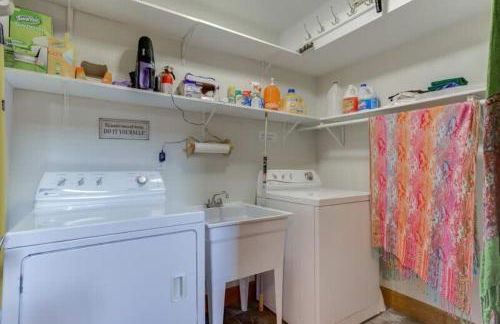 New Listing - Doc's Place - Beautiful Hot Tub Views - Foto 11