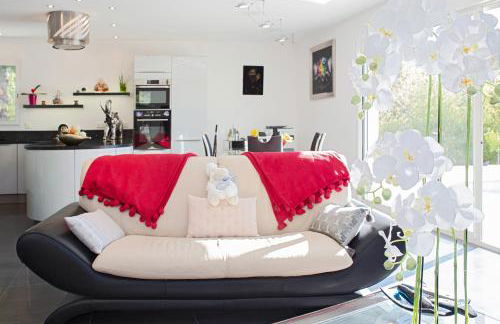 Belle Villa moderne avec piscine et jardin - Foto 20