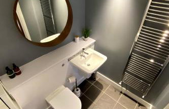 Middlehaven Apartment - Photo 8