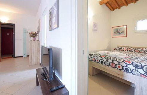 2 Bed-sleeps 6-aircon-town Centre-free Parking - Photo 14