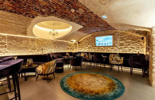 Hôtel Roi de Sicile - Rivoli - Photo 125