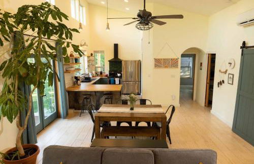 Trailside vacation home—easy walk to Winthrop - Foto 36