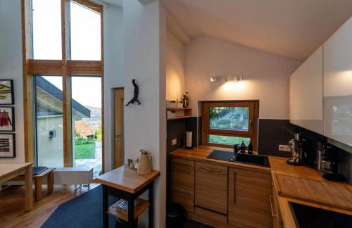 Ferienhaus hoch über dem Taubertal mit fantastischem Weitblick, Dachterrasse, 2000m2 großem Grundstück und Kamin - Foto 18