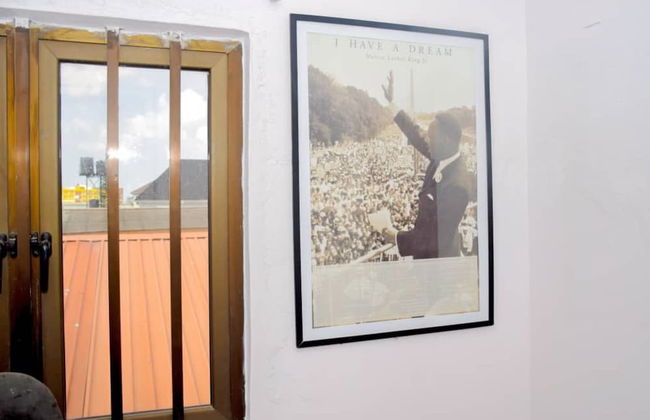 Inviting 2-bed Apartment in Lagos -canal Views - Foto 28