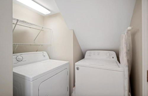 Salt Life Retreat Unit A-2BR/2BA, Heart of Margate - Foto 25