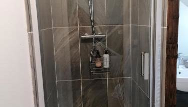 Bel appartement en plein centre - Photo 5