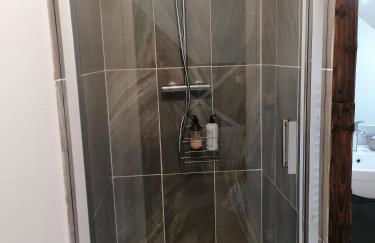 Bel appartement en plein centre - Photo 5