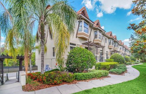 Vibrant 4BR Family Townhome 1 mile from Disney World and Disney Springs - Photo 53