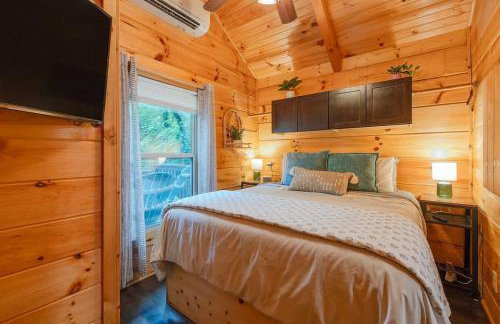 Ani Cabin Tiny Home Bordered By National Forest - Foto 17