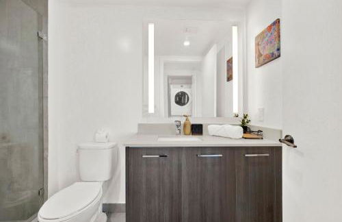 Ocean Front Condo Near Cruise Port, Bayfront Park, plus Free Parking - Foto 30