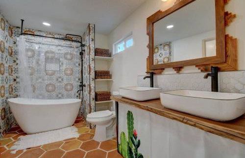 Prickly Pear at Cactus Flower-Private HOT TUB-Pet Friendly-No Pet Fees! - Foto 53