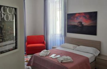 Appartamenti La Dimora di Parthenope Centro Storico - Photo 8