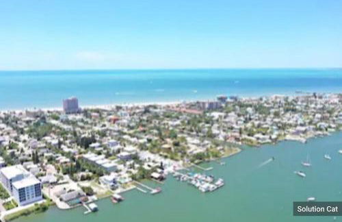 Luxury Beach Condo Located On The Bay In A Tropical Oasis!!! - Foto 48