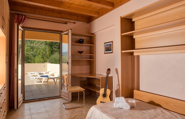 Mansion on the Hill by CorfuEscapes - Photo 4