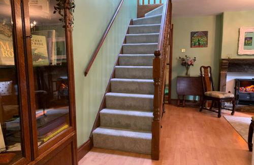 Bronte Stables - Cozy period house with parking and walled garden - Foto 30