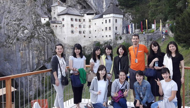 Grotta di Postumia e Castello di Predjama - Tour di mezza giornata - Foto 3