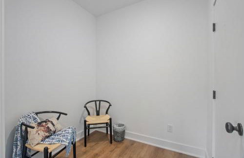 Modern & upscale home near Derby - Foto 32