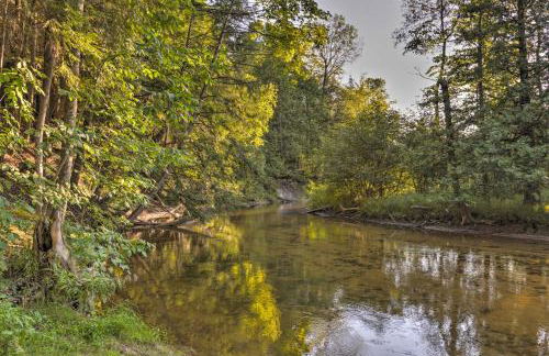 Charming Thompsonville Home with On-Site River! - Foto 34