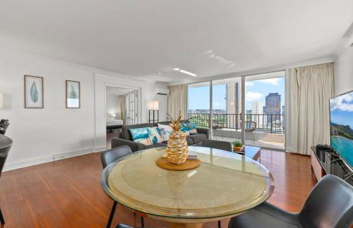 Honu Hale Penthouse 2 BDR Ocean View Waikiki - Photo 19