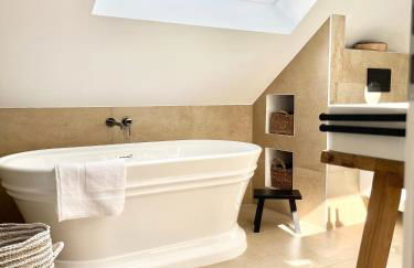 TauberChalet I Private Spa mit Sauna & Whirlpool I Natur I 10 Min zur Altstadt - Foto 33