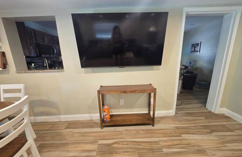 Heated Pool, Sleeps 8, 4bedroom - Foto 3