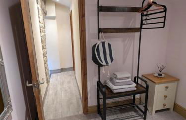 Cozy Cottage Close to Haworth Sleeps 2 With Garden - Foto 23