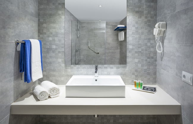 Hotel HSM Sándalo Beach - Photo 25