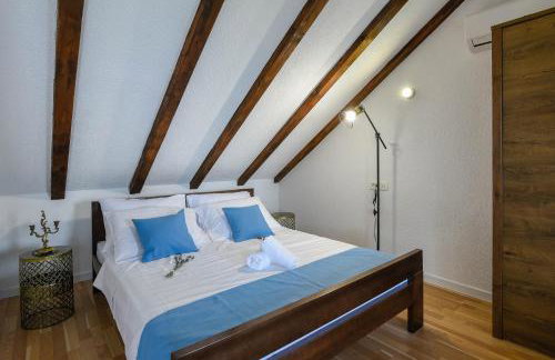 Luxury Villa Navis - Photo 23