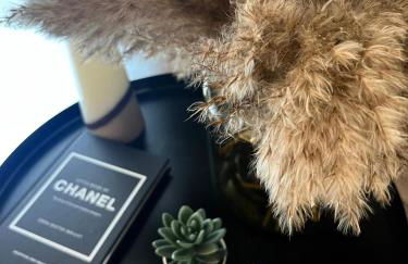 Stunning Town Center Cottage with hot tub - Foto 14