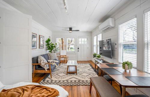 Historic Heights Artist Boho Bungalow - Foto 1