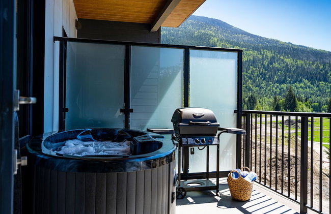 The Ski Shanty by Revelstoke Vacations - Photo 15