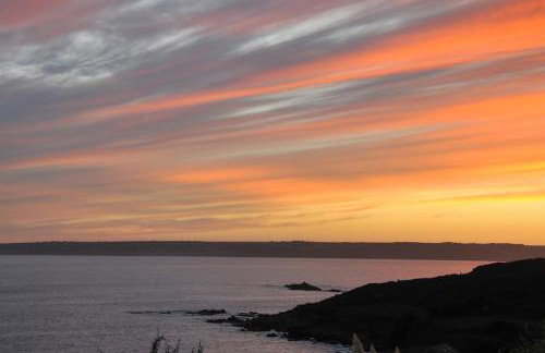 Bright & relaxed beach front studio flat - Photo 11