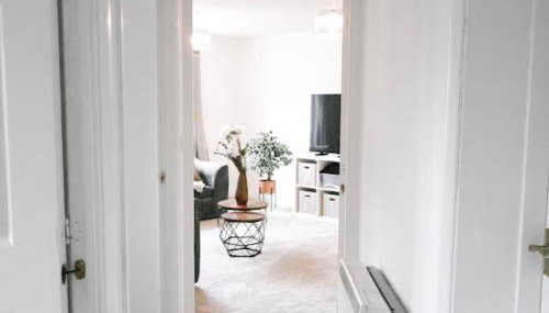 Stylish 2-Bed flat near IKEA & J9 M6 Free Parking - Foto 2