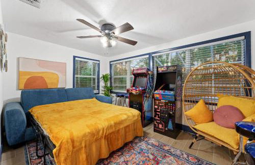 Pets OK! Heated Pool mins to 3 Sisters Spring! - Foto 35