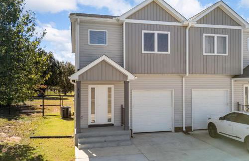 New build duplex-sleeps 6! Pet friendly! - Foto 16