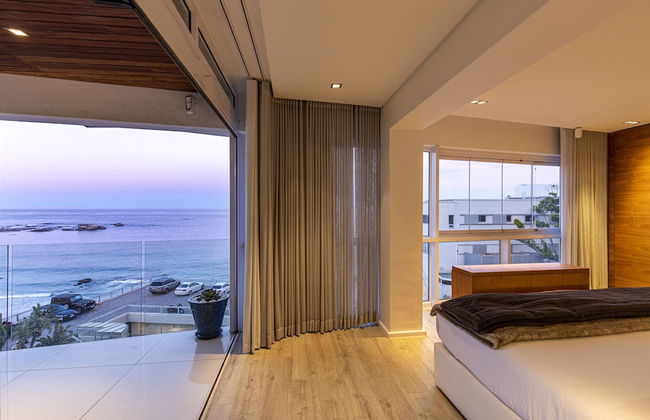 Clifton YOLO Spaces – Clifton Beachfront Penthouse - Photo 5