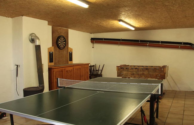 Family Retreat With Garden - Photo 27