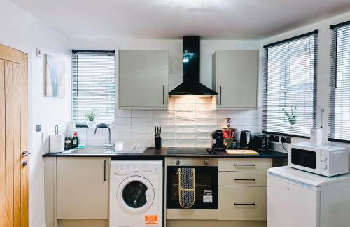 Chic Studio, Free parking, Sleeps 2 - Foto 6