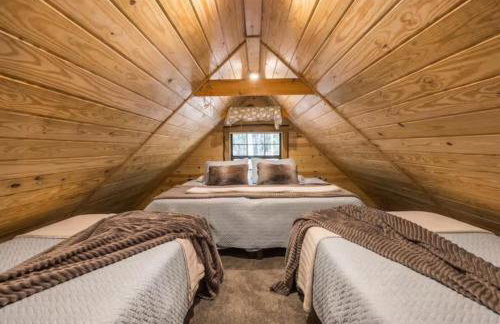 The Snug Nest Nestled in Canopy Woods - Foto 8