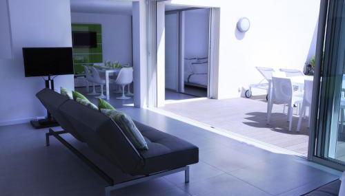 Design Apartment - Superb Seaviews - 70m2 - Large Terrace - Pool - No Extra Costs - Foto 4