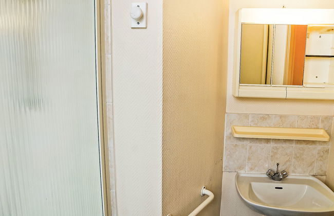 1 bedroom Apartment in La Richardais with garden - Photo 11