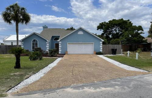 A Shore Thing by Sand Seeker Vacations - Photo 2