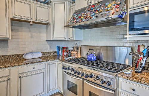 Family Beach Home Walk to N Litchfield Beach - Foto 11